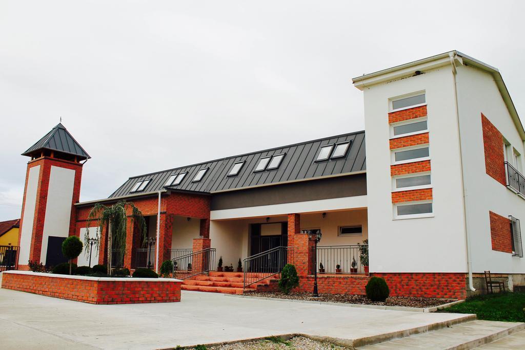 Vydrany Guest House Hodus מראה חיצוני תמונה